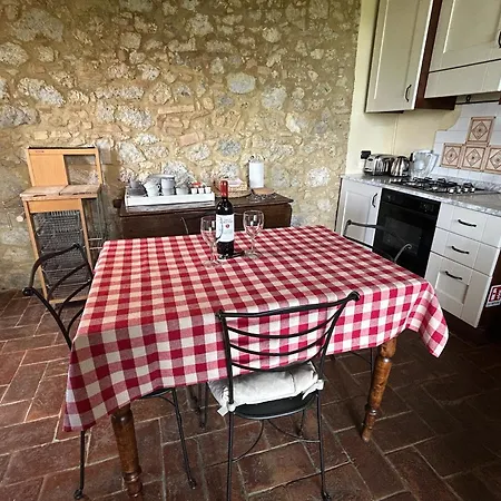 Podere Casanuova Ruber I View Of * سان جيمينيانو